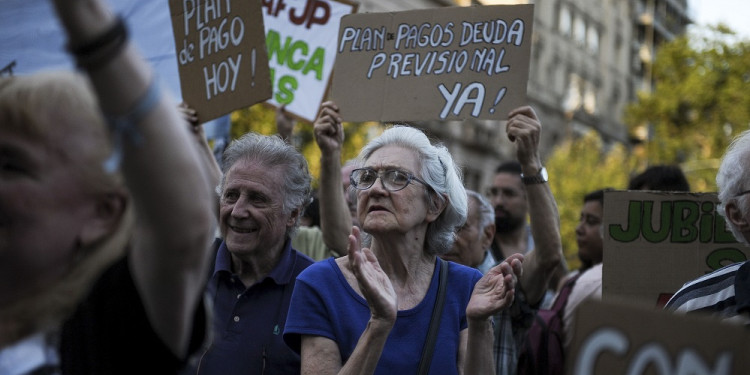 Moratoria previsional: la dilación de una ley que imposibilita que 800 mil personas accedan a la jubilación