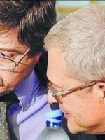En la semana de lucha contra la homofobia, un juez "castigó" a un niño abusado