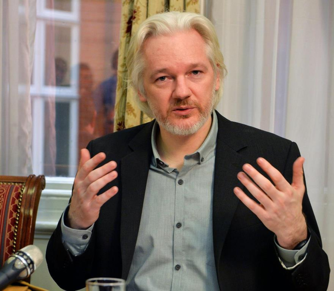 Assange podría entregarse mañana, de acuerdo al dictamen que emita la ONU