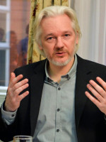 Assange podría entregarse mañana, de acuerdo al dictamen que emita la ONU