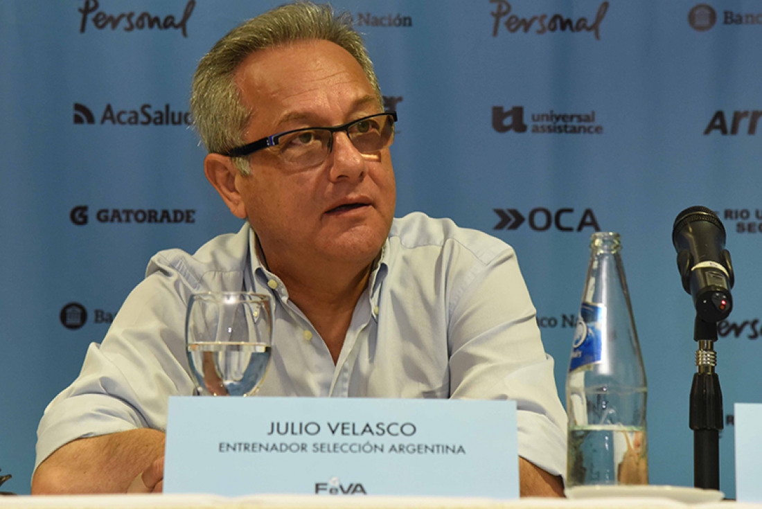 Velasco dio cátedra en Córdoba