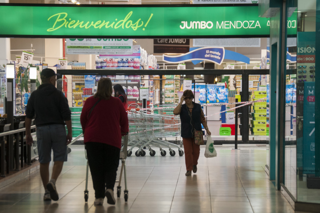 Hipermercados: buscan que su instalación se regule por ley