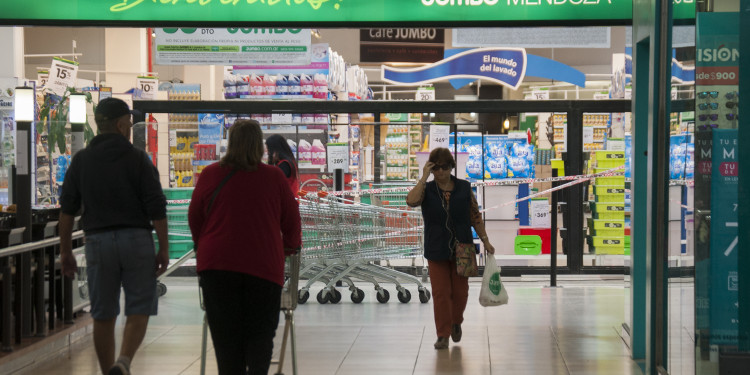 Hipermercados: buscan que su instalación se regule por ley