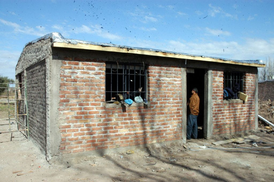 El IPV bendijo las casas de Abed