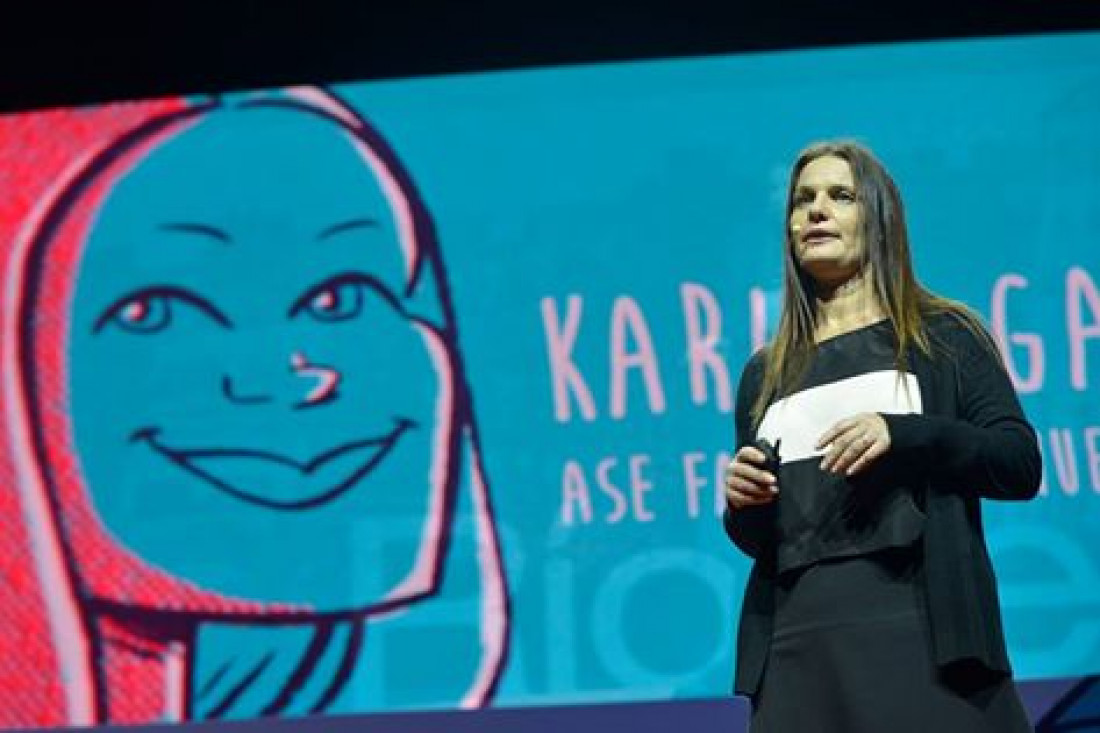 "Perdimos mucho tiempo en la escuela, aprendiendo ortografía"