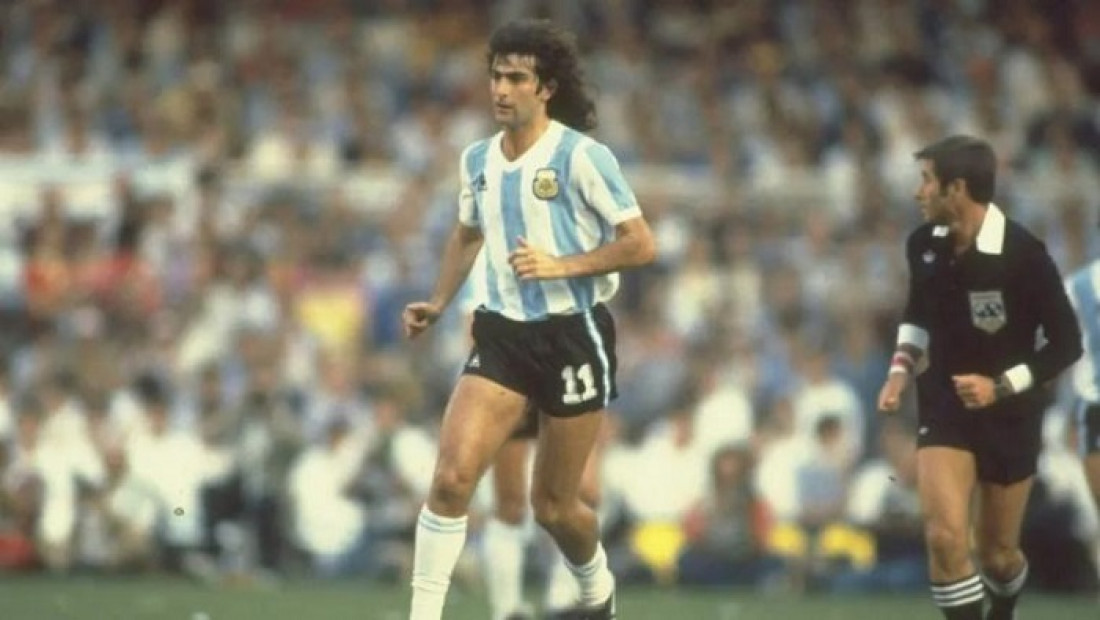 Mario Alberto Kempes: vive como ídolo y gambetea al olvido