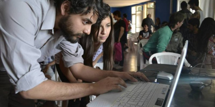 [MÓVIL] Se extiende la convocatoria de los Premios Dr. Gustavo Kent.