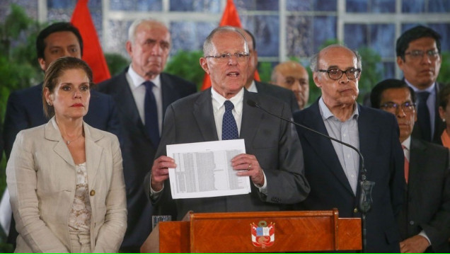 imagen Nuevamente pedirán la destitución del presidente peruano 