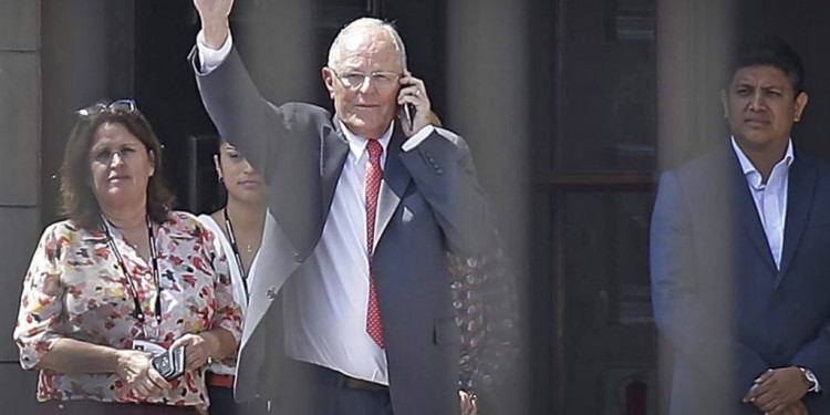 El impacto social y político tras la renuncia de Kuczynski