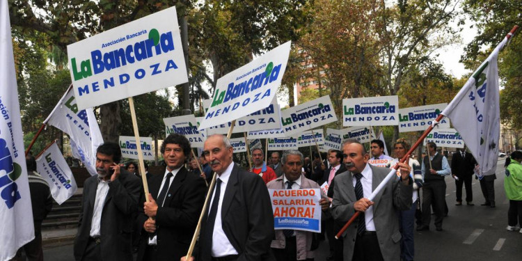 Por solidaridad, la Bancaria Mendoza adhiere al paro nacional del 6 de abril