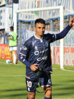 Tres al hilo