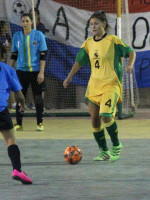 Del trono y la corona a las canchas futboleras