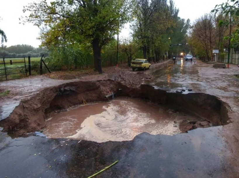 imagen Por las tormentas, Mendoza volvió a colapsar 