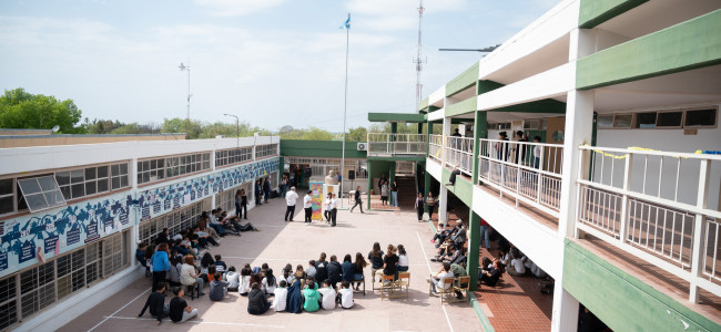Autoridades de la UNCUYO extendieron el calendario en las escuelas secundarias