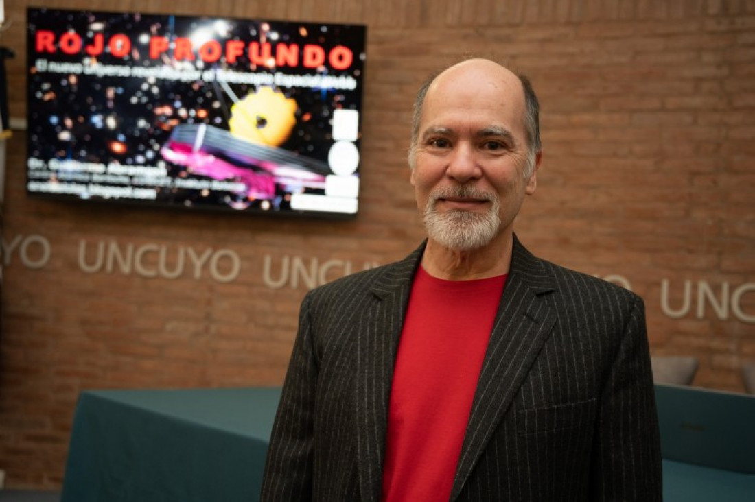 "Rojo profundo: El nuevo universo revelado por el Telescopio Espacial Webb" Dr. Abramsom