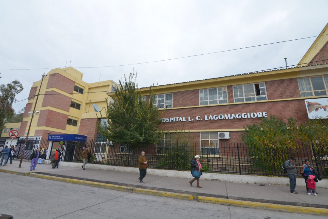 Cornejo planea ahorrar casi 1 millón diario en hospitales
