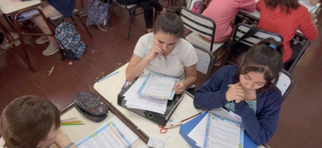 Segundo Censo de Fluidez Lectora: ahora chicos y chicas leen más rápido que en abril