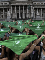 ¿Qué modificaciones se proponen para legalizar el aborto?