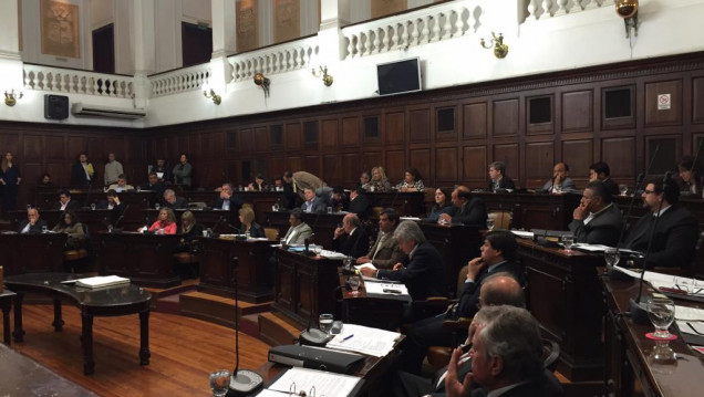 imagen Los legisladores rechazaron devolver el aumento salarial