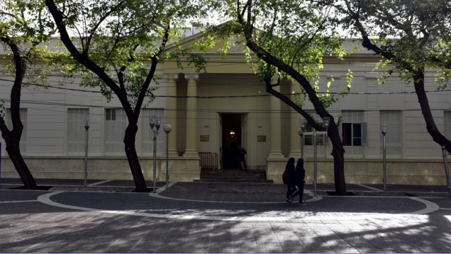 imagen Renunciaron por los golpes y les traban una ley que los ayudaría