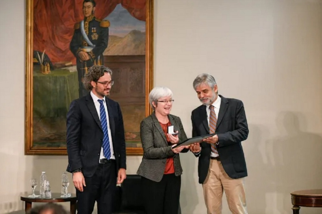 Premiaron a siete profesionales por sus aportes a la ciencia y la tecnología nacional