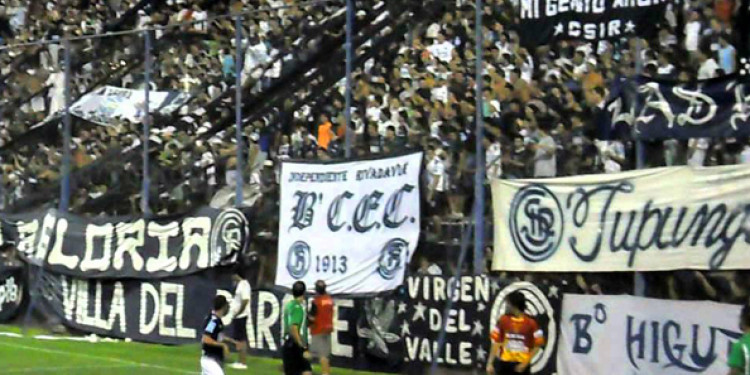 El "Pucho" en la radio: un personaje dentro y fuera de la cancha