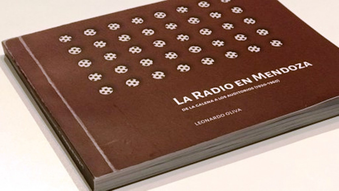 Un libro que recorre la historia de la radio mendocina 