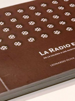 Un libro que recorre la historia de la radio mendocina 