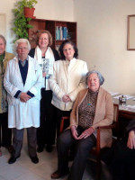 Un libro reconoce a las mujeres de la medicina de Mendoza