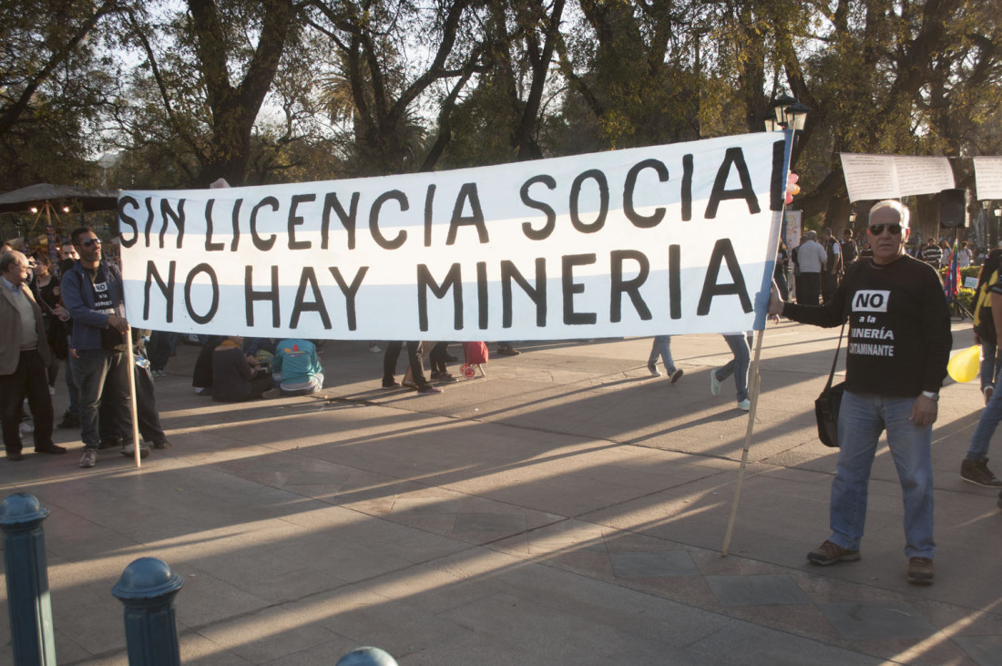 "Exigiremos que los proyectos tengan licencia social"