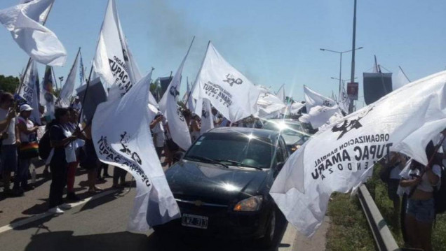 imagen Reclamo y corte en Acceso Este por la liberación de Sala