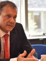 "La navegación es el sistema más económico para el transporte masivo"