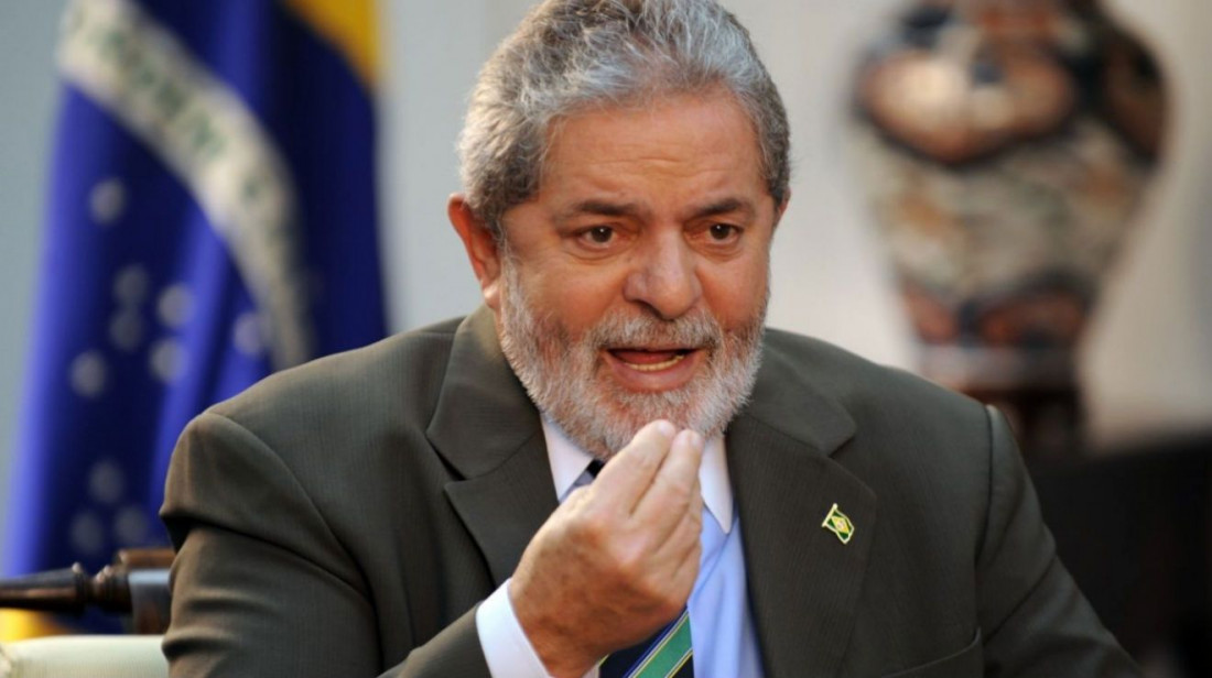 A Lula le prohibieron salir de Brasil