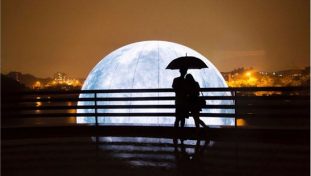 imagen Tiemblan los poetas: China tendrá su propia luna artificial en 2020