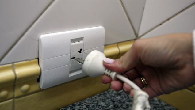 imagen Se oficializó un aumento de 10% en la electricidad