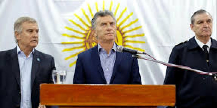 Macri hoy rinde homenaje a los tripulantes del Ara San Juan