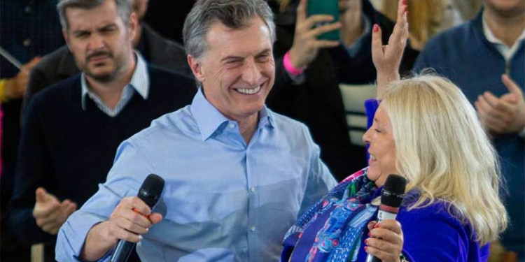 Carrió dijo que se amigará con Macri "cuando lo saque a Garavano"