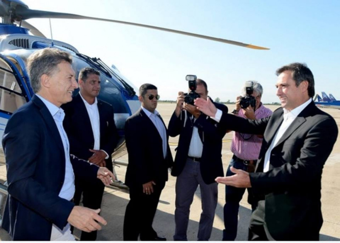 Macri realiza su primera reunión de gabinete fuera de Casa Rosada