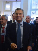 Macri se reunió con Merkel y promocionó a la Argentina