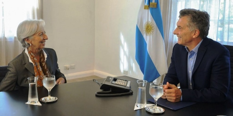 El FMI aprobó el crédito para la Argentina y le entregará USD 50 mil millones