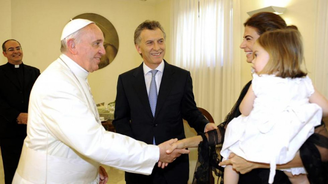 Macri viaja a Roma para su primera audiencia oficial con el Papa