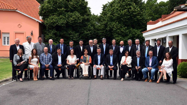 imagen Con la presencia de Cornejo, Macri recibió en Olivos a todos los gobernadores