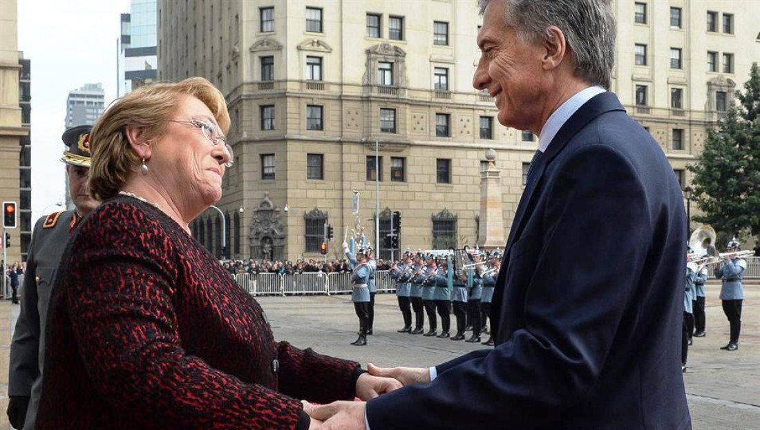 Macri busca afianzar vínculos energéticos con Chile