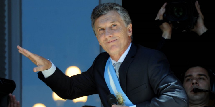 Macri dice que piensa en la reelección