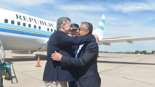 imagen Macri trajo pocas promesas pero elogió a Cornejo