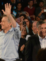 El Presidente reclamó aquí el voto para los candidatos de Cornejo