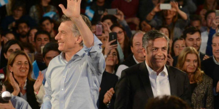 El Presidente reclamó aquí el voto para los candidatos de Cornejo