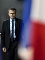 Macron, un outsider de la política nacido de las entrañas del poder