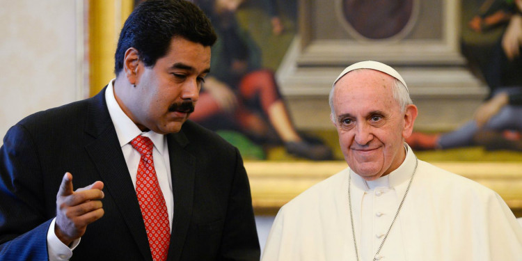  Francisco recibe a Maduro y abre el diálogo en Venezuela