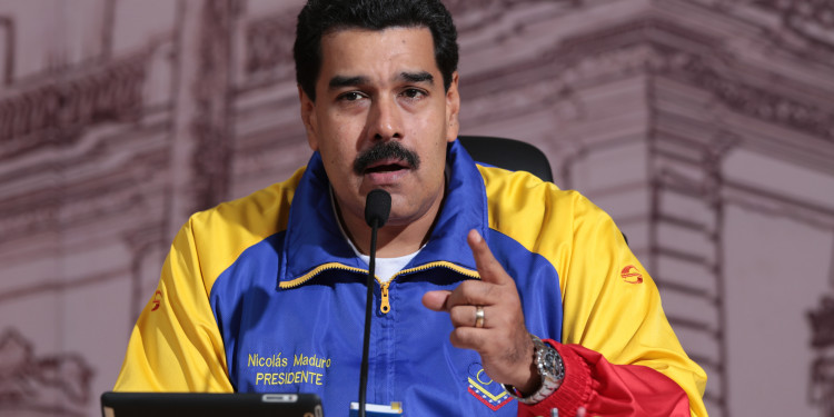 La oposición venezolana solicitó el revocatorio
